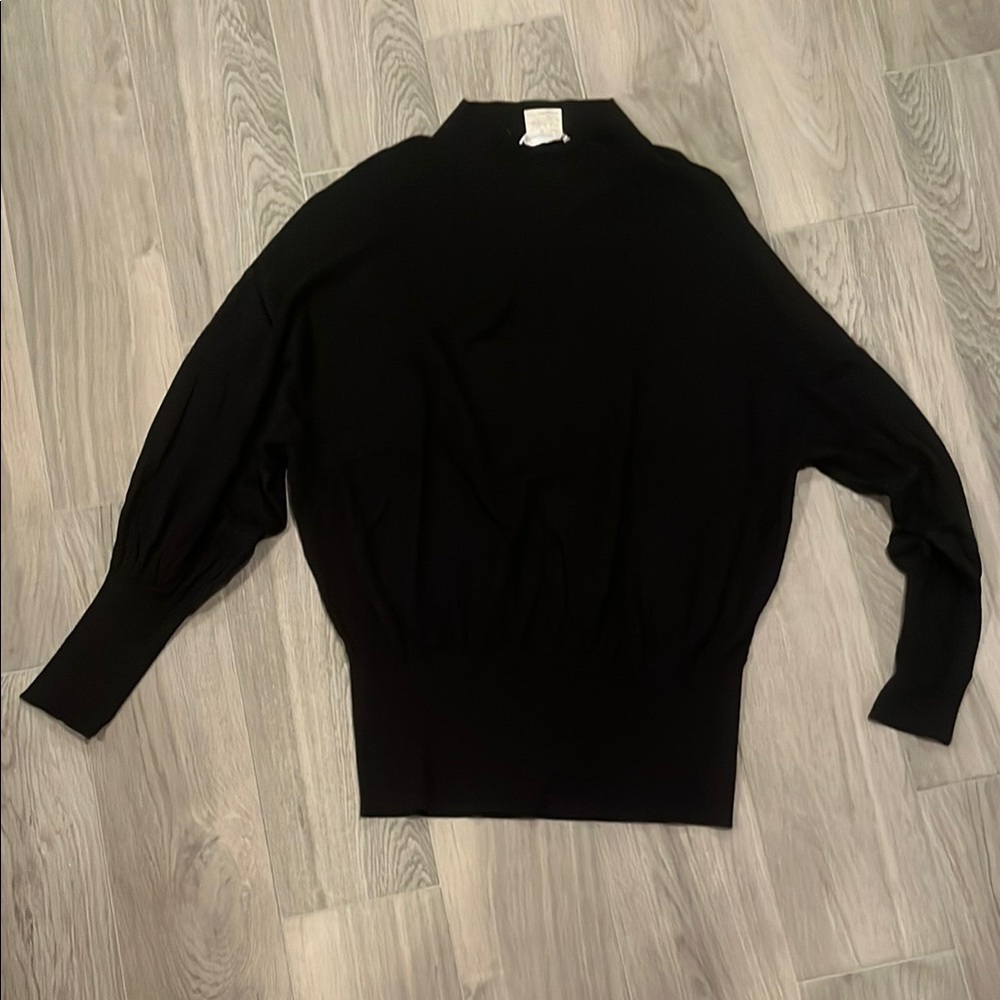 Nicole Farhi Women’s Cinched Bottom Long Sleeve Size: L